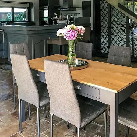 Wonderful Cramoisi In Tropez,france Σαιν-Τροπέ