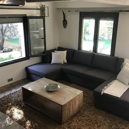 Wonderful Cramoisi In Tropez,france サントロペ